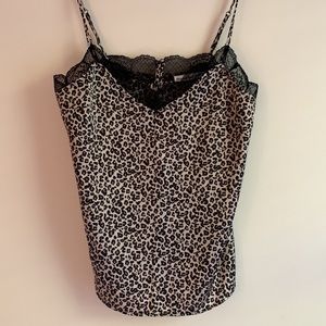NEW W/OUT TAGS ABERCROMBIE LACE TANK — SIZE SMALL